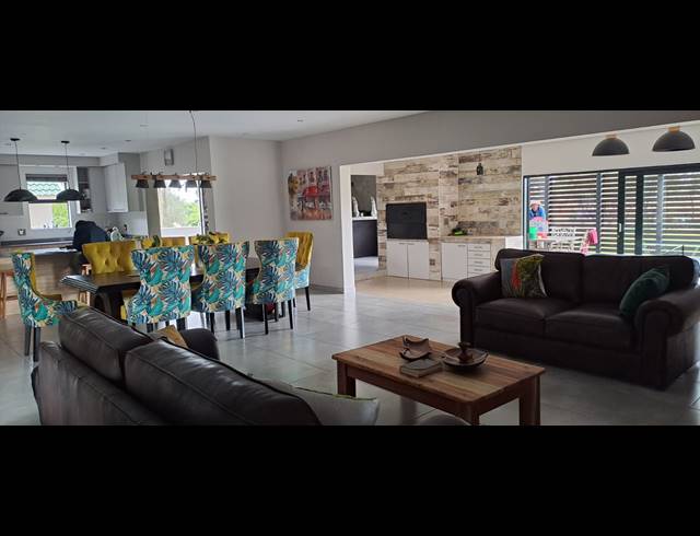 7 BEDROOM FREESTANDING FOR SALE IN WIGWAM